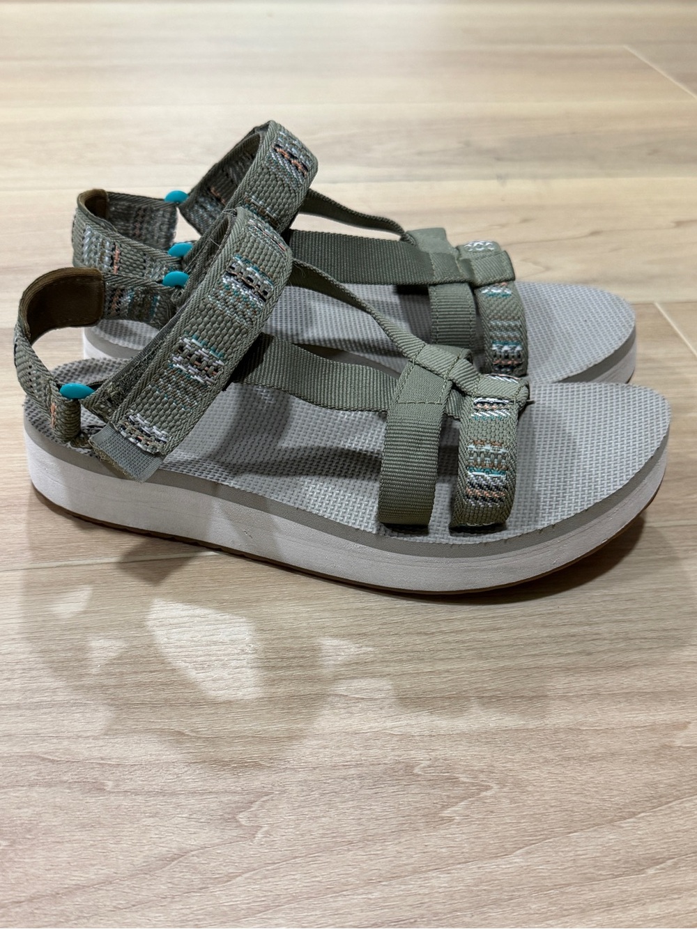 Teva Women's Midform Arivaca—Size 7.5
